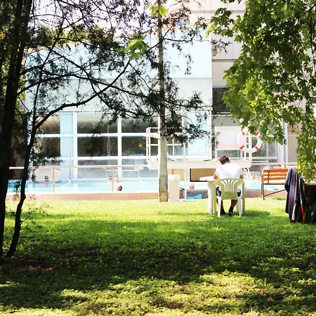Otel Hoforras